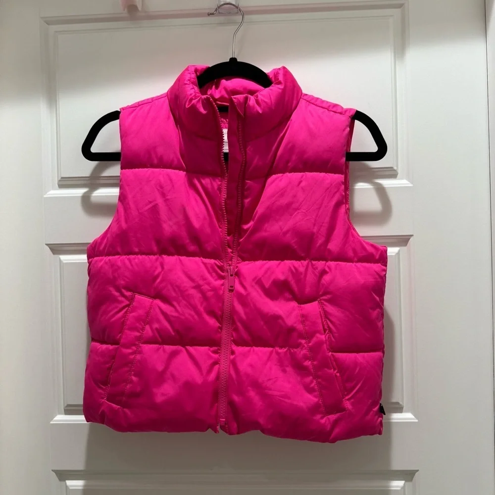 Gap Kids ColdControl Puffer Vest in Sizzling Fuchsia Pink Neon XL